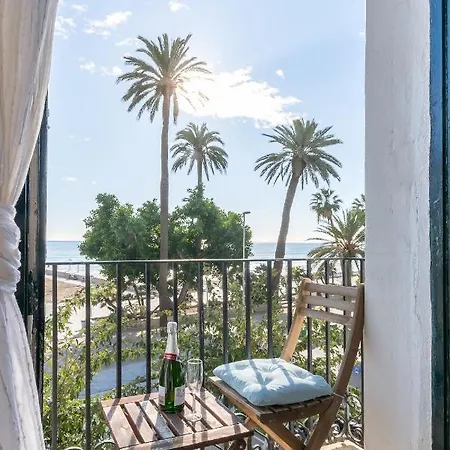 Apartment Vistamar 2: Primera Linea De Mar Con Gran Terraza